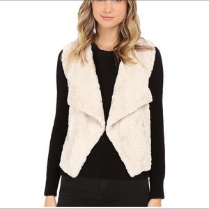 Jack BB Dakota Ivory Faux Fur Vest - S